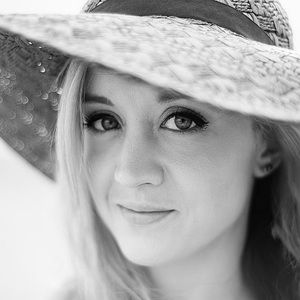 Meet your Posher, Jenn